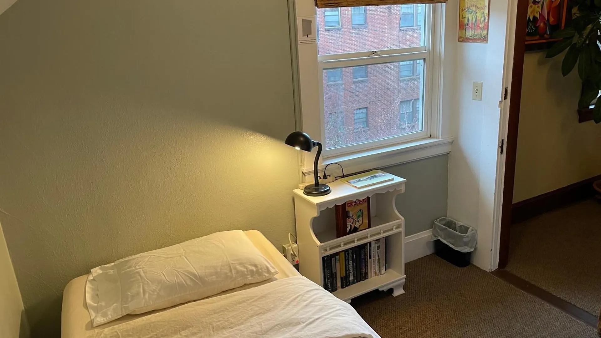 Portland International Guesthouse 2*,  United States